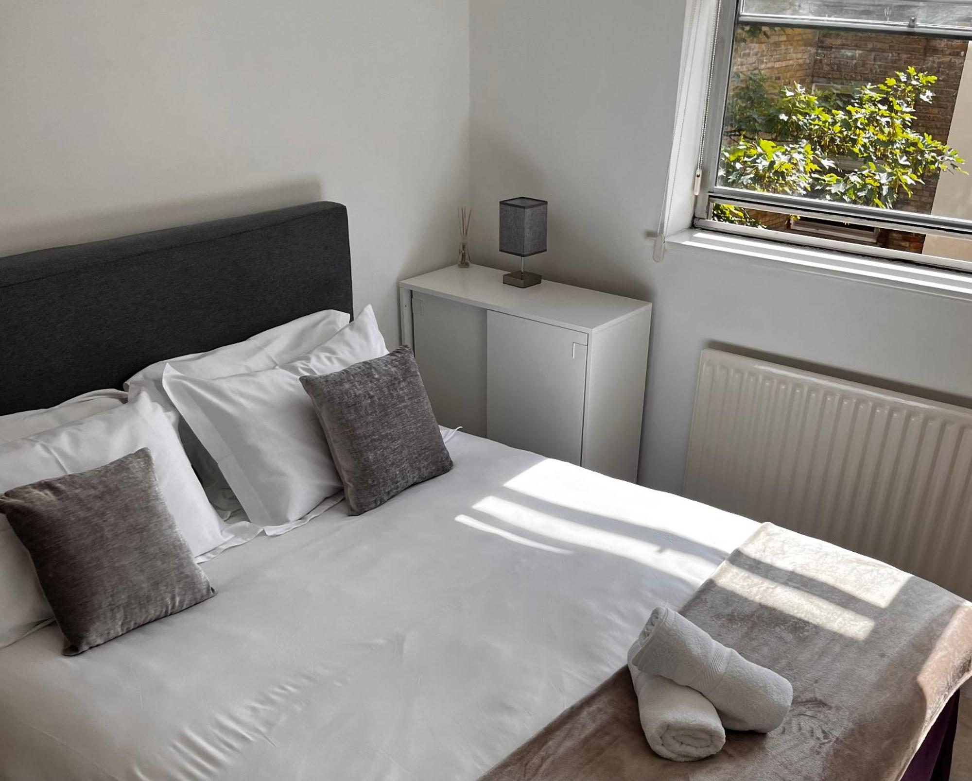 Hyde Park,3 Min Walk,Family Home! 2 Bedrooms & 2 Bathrooms Apartment! Fantastic Location 伦敦 外观 照片